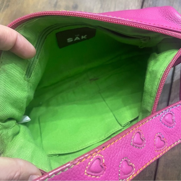 EUC The Sak pink leather Y2K shoulder purse with heart detail. - Picture 7 of 8